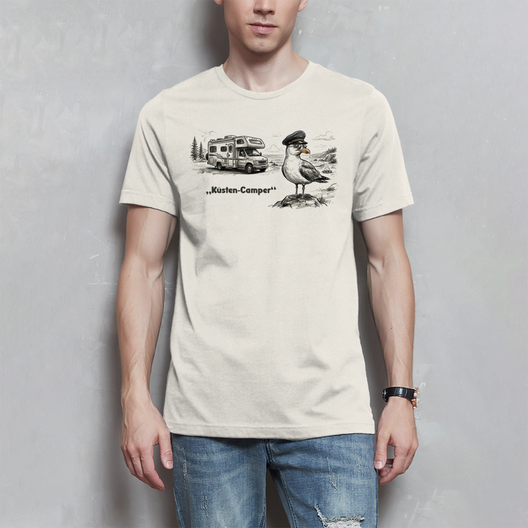 Premium Shirt „Küstencamper“ – Weil Freiheit salzig schmeckt – Vorderansicht