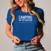 Camping – Wo Pipi machen zum Abenteuer wird | Lustiges Damen Camper Shirt – Vorderansicht
