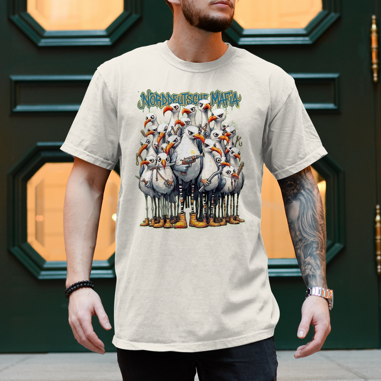 Norddeutsche Mafia – T-Shirt für Camper & Küsten-Rebellen – Vorderansicht