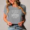Damen Camper-T-Shirt: Kein Mensch ist perfekt – aber als Camperin bist du verdammt nah dran – Vorderansicht