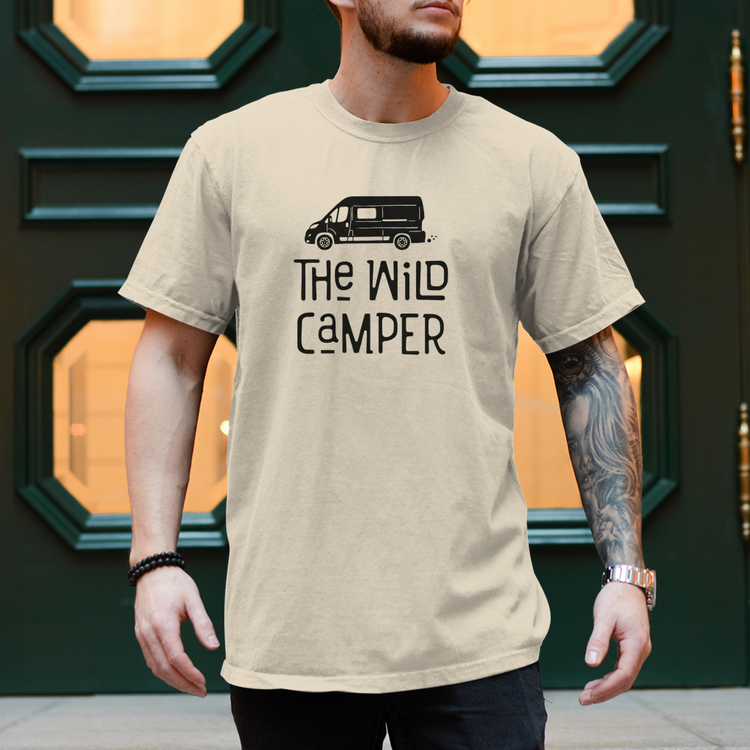 Vanlife The Wild Camper-T-Shirt – Cooler Camper Van Design – Vorderansicht