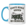 Campertasse zweifarbig Tasse: Echte Kerle kacken ins Chemieklo
