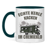 Campertasse zweifarbig Tasse: Echte Kerle kacken ins Chemieklo