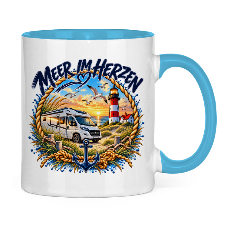 Zweifarbige Campertasse „Küsten Camper – Meer im Herzen“ – Rückansicht