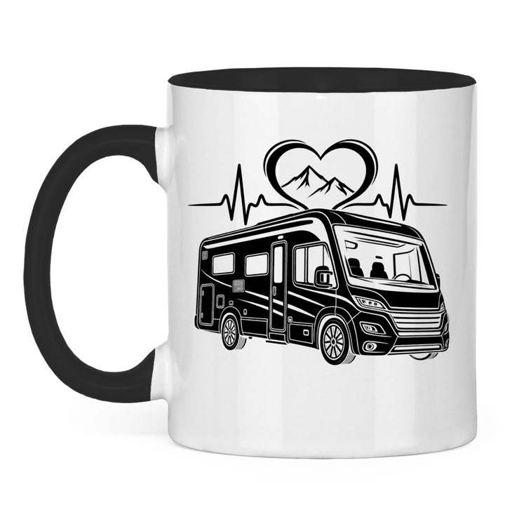 Campertasse – EKG-Herzschlag mit Wohnmobil, Herz und Bergen – Schwarz Vorderansicht