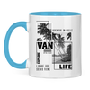Campertasse „Adventure on Wheels“ – Palmen & Strand – Hellblau, Vorderansicht