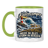 Küstencamper Tasse „Meer im Blut. Sturm im Herzen.“ – Hellgrün, Vorderansicht