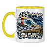Küstencamper Tasse „Meer im Blut. Sturm im Herzen.“ – Gelb, Vorderansicht