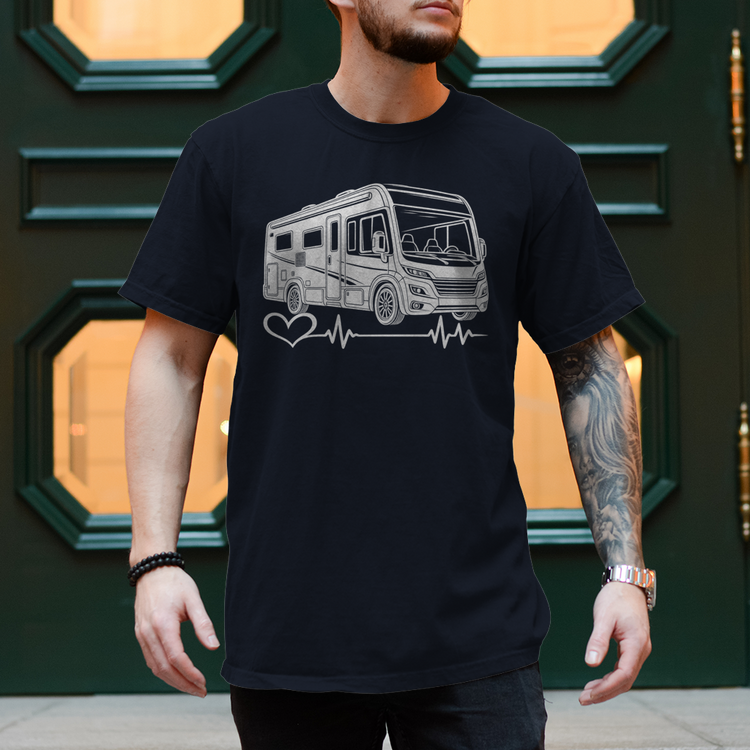 Camper Shirt – Mein Herz schlägt fürs integrierte Wohnmobil – Marineblau, Vorderansicht