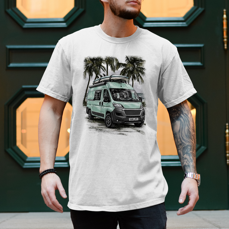 Vanlife Shirt unter Palmen – Vintage Roadtrip Feeling – Vorderansicht