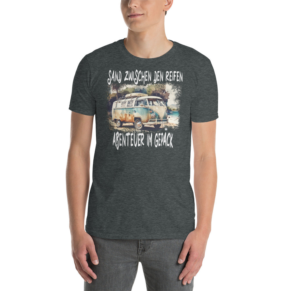T-Shirt Van-Life Motiv "Sand zwischen den Reifen Abenteuer im Gepäck" Variante 5