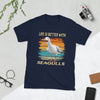 Lustige Möwe Shirt, Freche Möwe T-Shirt, Möwen Spruch Shirt, Möwen Humor T-Shirt, Küstenvogel Shirt, Möwe mit Kaffee Shirt, Möwe mit Sonnenbrille Shirt, Moin Möwe Shirt,Anker Camper Shirt, Bulli am Strand Shirt, Leuchtturm und Camper Shirt, Meer Camper T-Shirt, Wellen und Wohnmobil Shirt, Vanlife Küstenmotiv, Segelboot und Camper Shirt, Maritime Roadtrip Illustration 