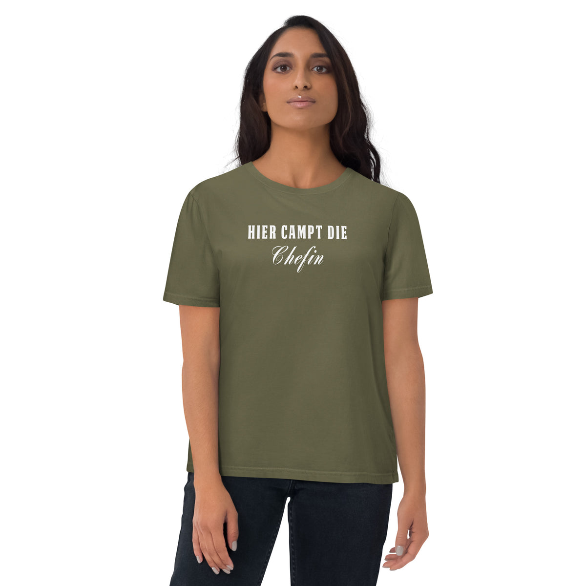 Cooles Damen Spruch Shirt "Hier Campt Die Chefin" Variante 1