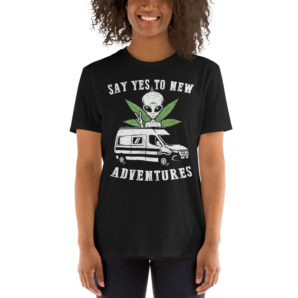 Damen T-Shirt Van-Life Motiv "Say yes to new.."
